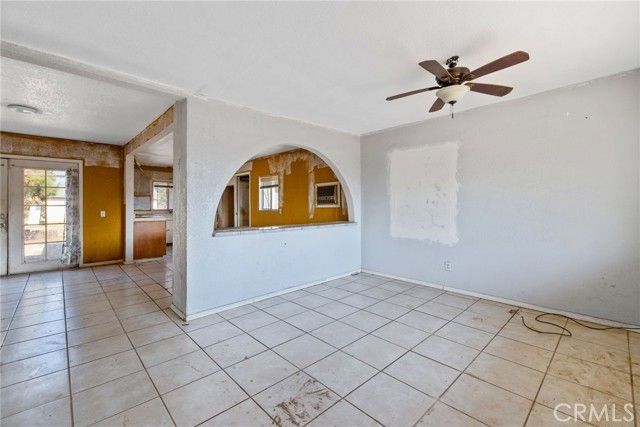 1692 N Beverly, Porterville, CA 93257