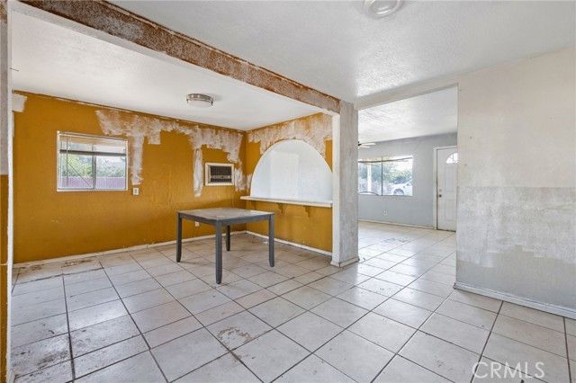 1692 N Beverly, Porterville, CA 93257