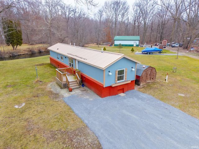 2205 E 770 S Road, Wolcottville, IN 46795