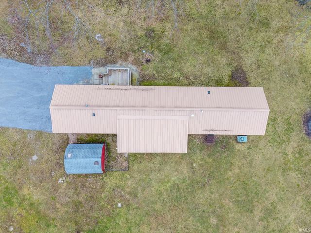 2205 E 770 S Road, Wolcottville, IN 46795