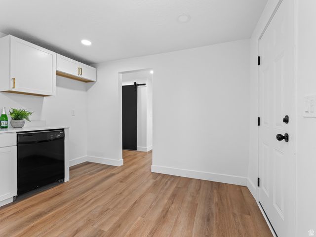 5245 S 900 E, Murray, UT 84117