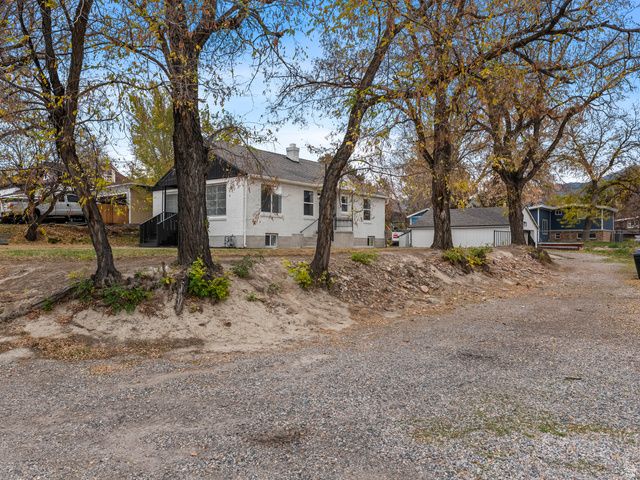 5245 S 900 E, Murray, UT 84117