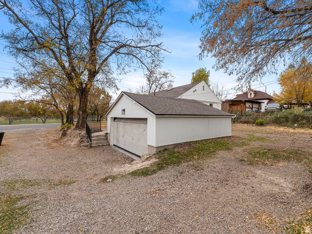 5245 S 900 E, Murray, UT 84117