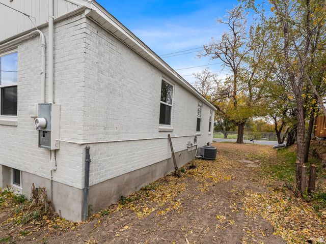 5245 S 900 E, Murray, UT 84117