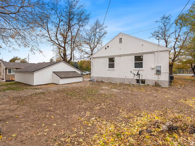 5245 S 900 E, Murray, UT 84117