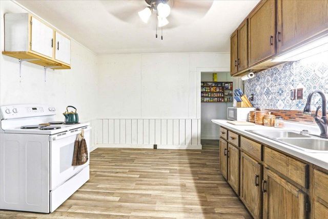 1010 WASHINGTON STREET, Wisconsin Rapids, WI 54494