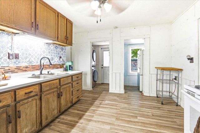 1010 WASHINGTON STREET, Wisconsin Rapids, WI 54494