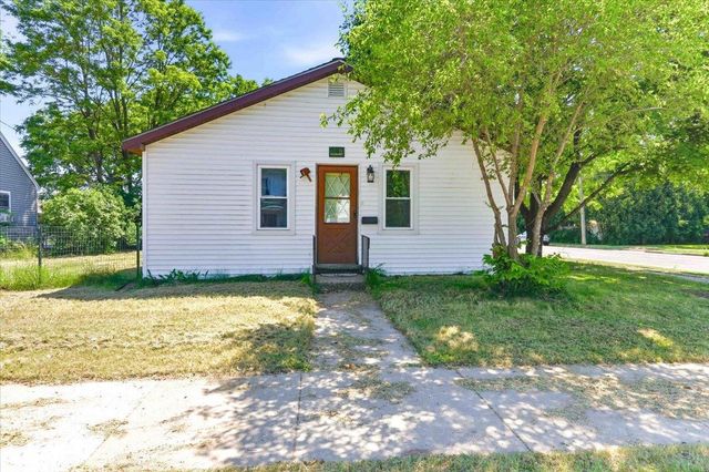 1010 WASHINGTON STREET, Wisconsin Rapids, WI 54494