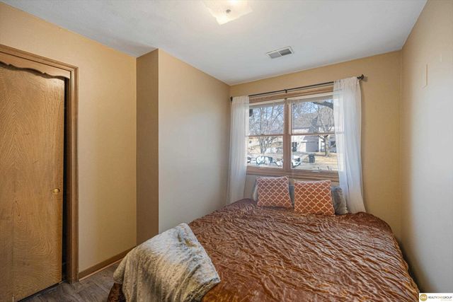 2414 N 135 Street, Omaha, NE 68164