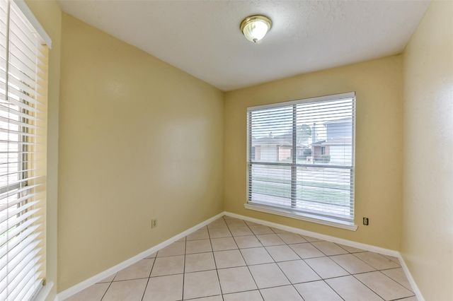 7839 Greenedge Drive, Houston, TX 77040