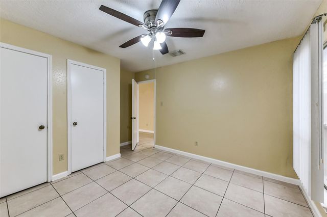 7839 Greenedge Drive, Houston, TX 77040