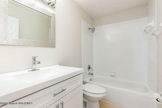 1040 Big Horn Circle NW, Palm Bay, FL 32907