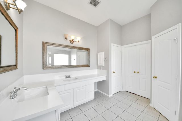 1422 Queens Bay Drive, Katy, TX 77494