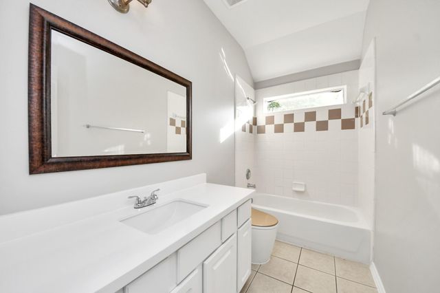 1422 Queens Bay Drive, Katy, TX 77494