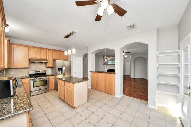 1422 Queens Bay Drive, Katy, TX 77494