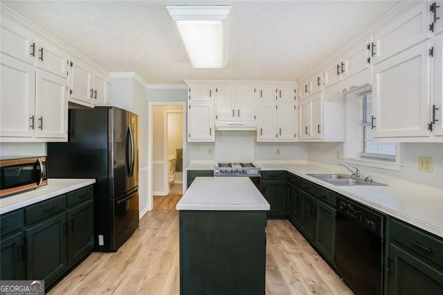 1020 Thornwood Circle, Covington, GA 30016