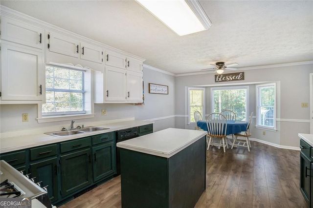 1020 Thornwood Circle, Covington, GA 30016