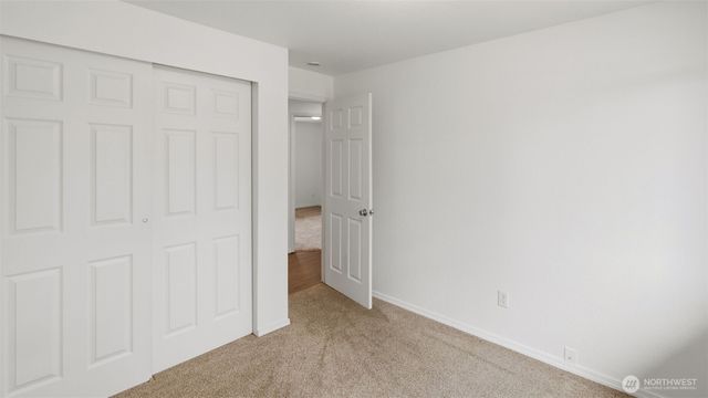 20122 32nd Avenue W, Lynnwood, WA 98036