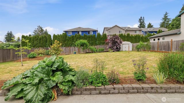 20122 32nd Avenue W, Lynnwood, WA 98036