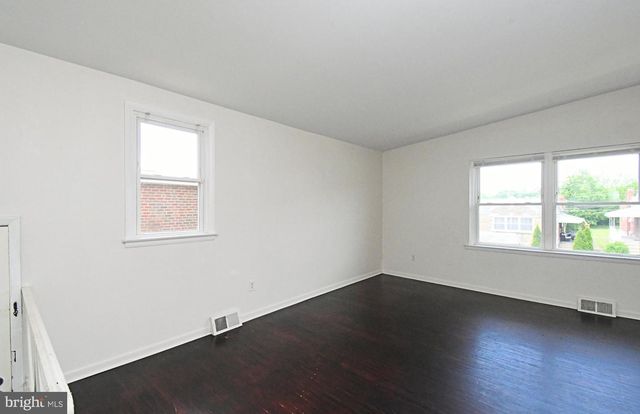 1843 BEYER AVE, Philadelphia, PA 19115