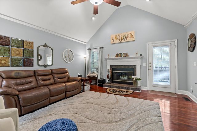 5000 Dellwood Drive, Rossville, GA 30741