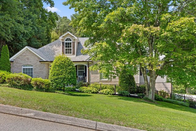 5000 Dellwood Drive, Rossville, GA 30741