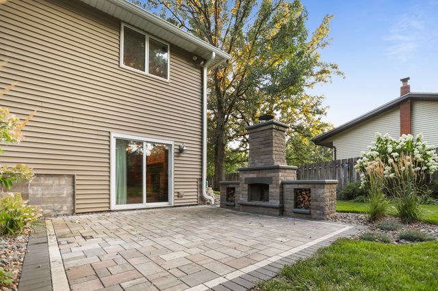 2155 128th Avenue NW, Coon Rapids, MN 55448