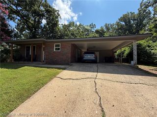 1202 N 28th Street, Van Buren, AR 72956