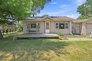 2428 Circle Drive, West Bloomfield Charter Township, MI 48324