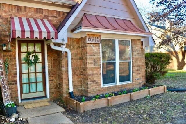 6915 Maury Drive, Olive Branch, MS 38654