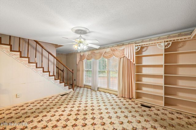 1756 County Road 700, Riceville, TN 37370