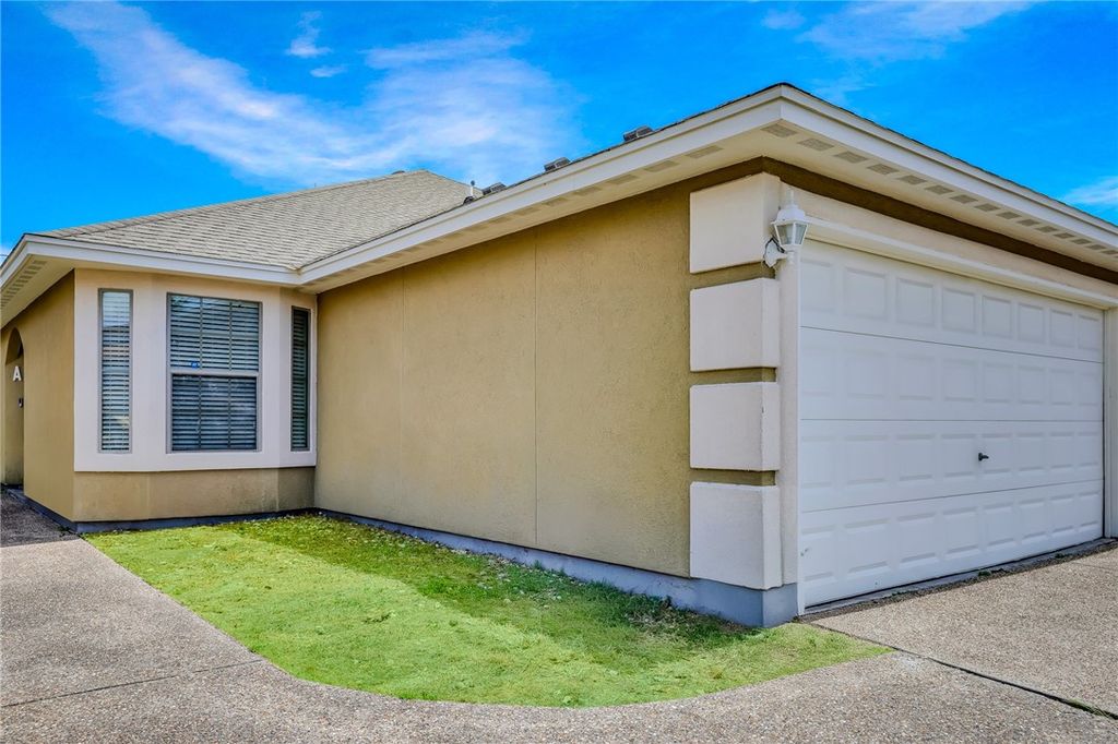 6634 Rhine A, Corpus Christi, TX 78412