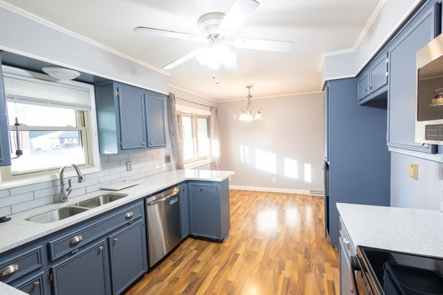 1670 N Wood Ave, Wichita, KS 67212