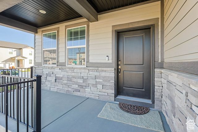 576 E HEARTH LN, Eagle Mountain, UT 84005