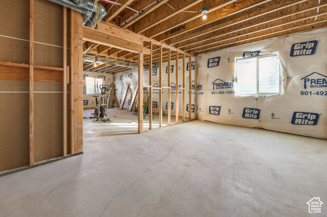 576 E HEARTH LN, Eagle Mountain, UT 84005