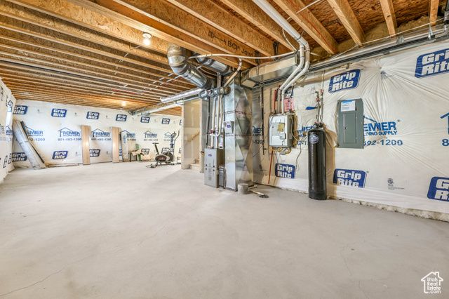 576 E HEARTH LN, Eagle Mountain, UT 84005