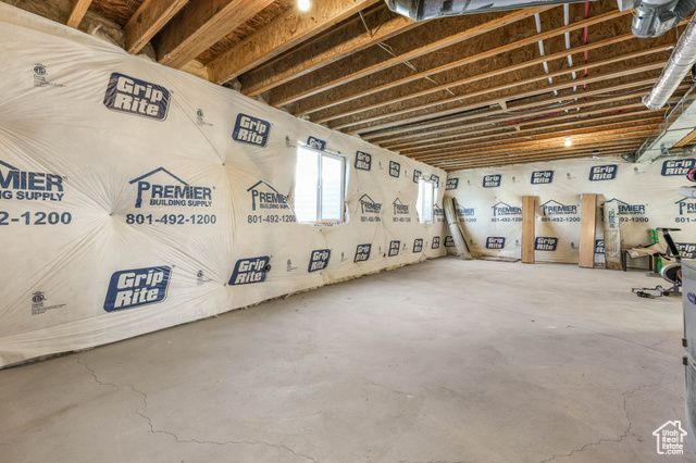 576 E HEARTH LN, Eagle Mountain, UT 84005