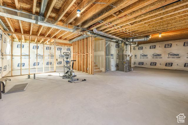 576 E HEARTH LN, Eagle Mountain, UT 84005