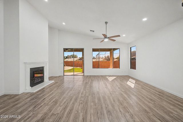 6302 N 69TH Drive, Glendale, AZ 85303
