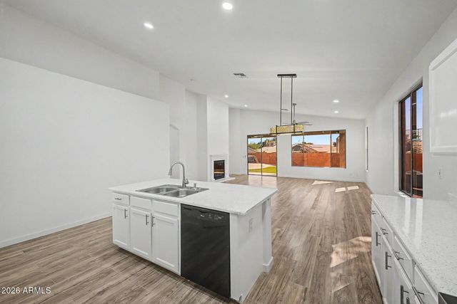6302 N 69TH Drive, Glendale, AZ 85303