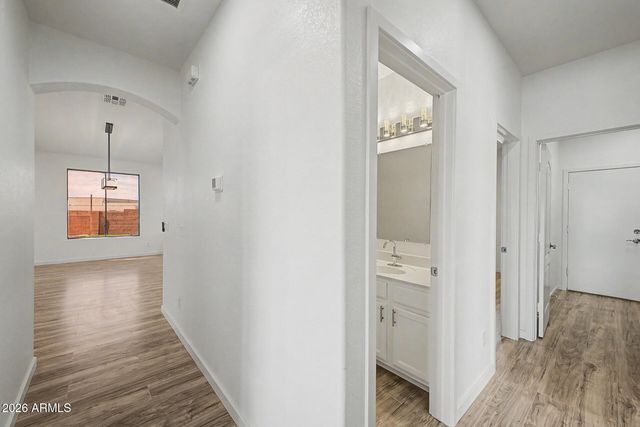 6302 N 69TH Drive, Glendale, AZ 85303