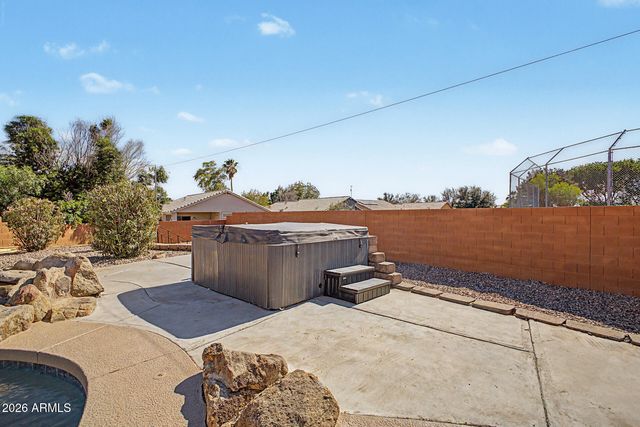 6302 N 69TH Drive, Glendale, AZ 85303