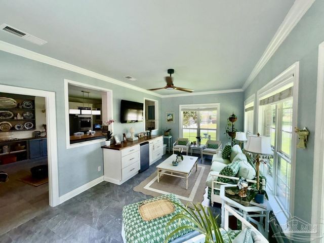 2367 Greenbrier Blvd, Pensacola, FL 32514