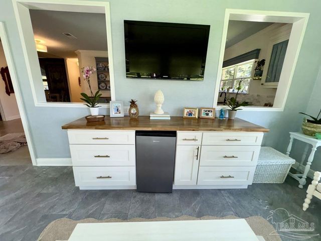 2367 Greenbrier Blvd, Pensacola, FL 32514