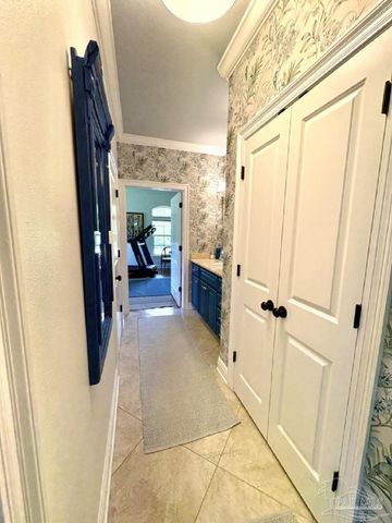 2367 Greenbrier Blvd, Pensacola, FL 32514
