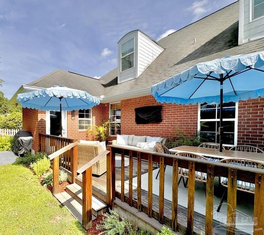 2367 Greenbrier Blvd, Pensacola, FL 32514