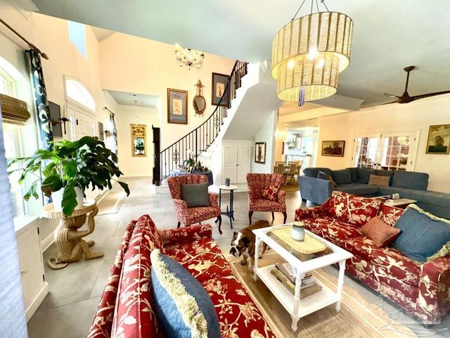 2367 Greenbrier Blvd, Pensacola, FL 32514
