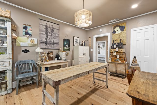 918 N Montgomery Street, Gilmer, TX 75644