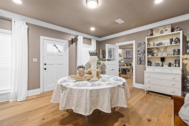 918 N Montgomery Street, Gilmer, TX 75644