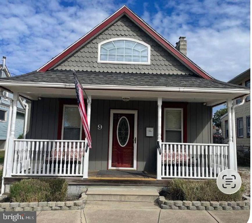 9 N ATLANTIC AVE, STRATFORD, NJ 08084 — exterior